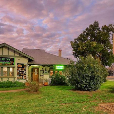 Forest Lodge Motor Inn & Restaurant Dubbo Exterior foto