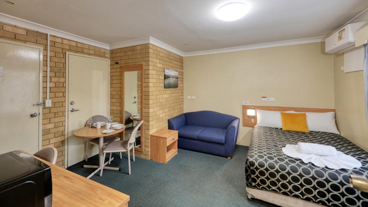 Forest Lodge Motor Inn & Restaurant Dubbo Exterior foto