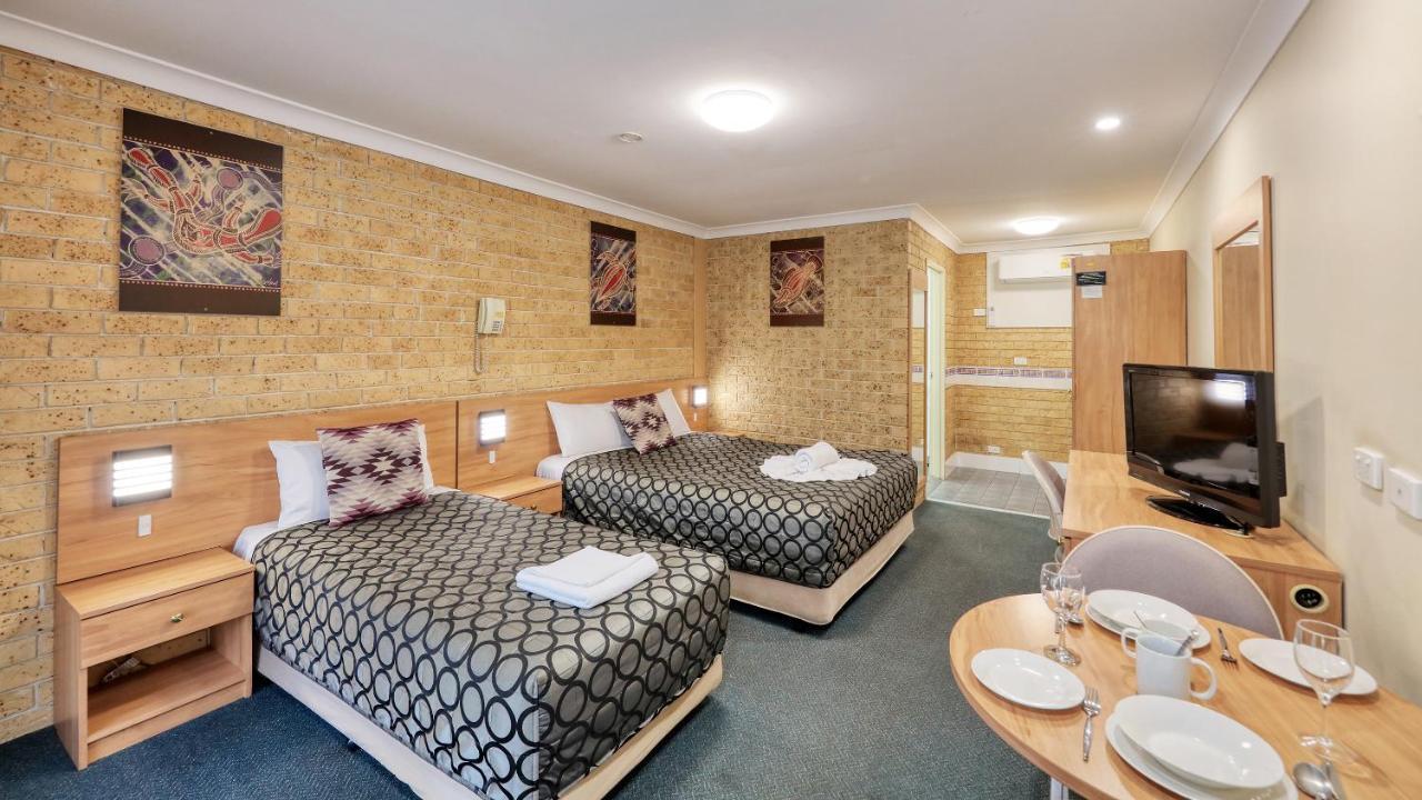 Forest Lodge Motor Inn & Restaurant Dubbo Exterior foto