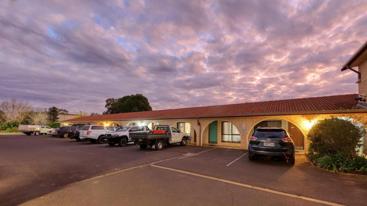 Forest Lodge Motor Inn & Restaurant Dubbo Exterior foto